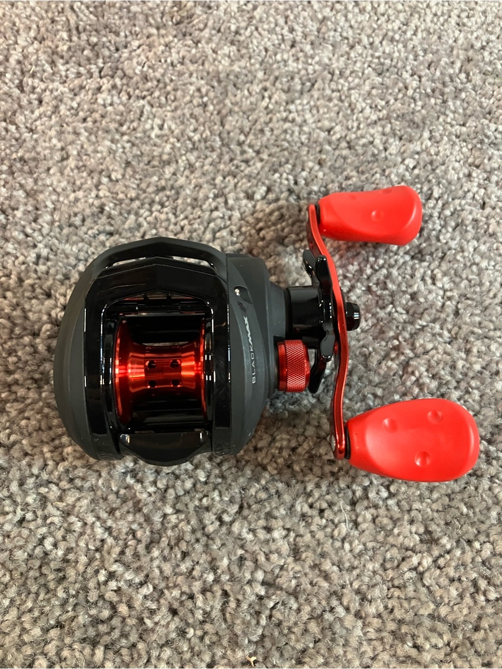 Abu Garcia Blackmax BMAX3 Fishing Reel 6.4:1 Gear Ratio Black Red